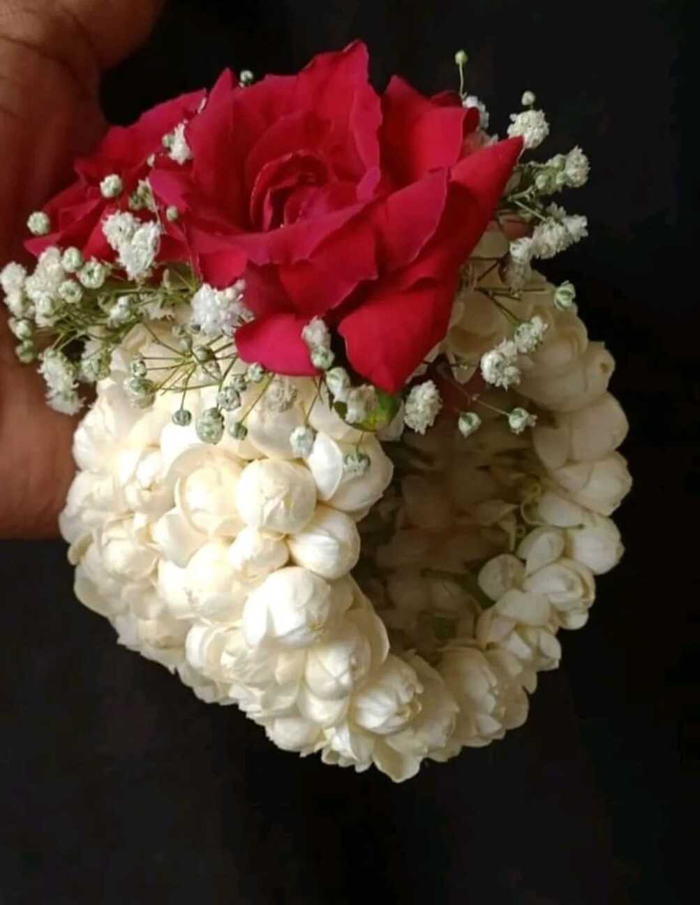 Special floral bracelet